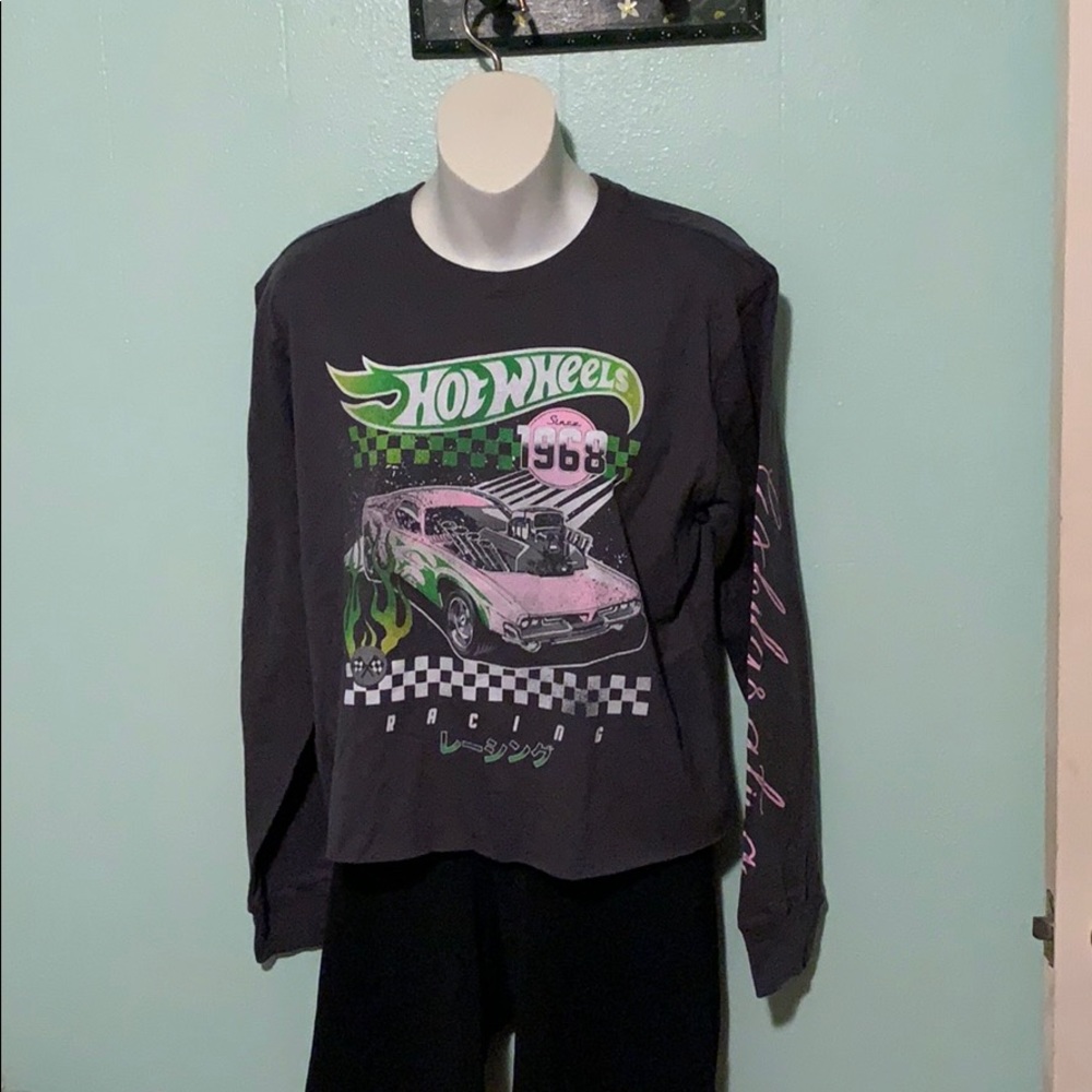 Boy's Gray Hot Wheels T-Shirt M
